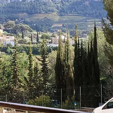 Appartement Au Calme, 200m Du Centre T2 Avec Balcon Et Parking