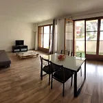 Au Calme, 200m Du Centre T2 Avec Balcon Et Parking קסיס