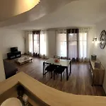 Au Calme, 200m Du Centre T2 Avec Balcon Et Parking * קסיס