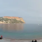 Au Calme, 200m Du Centre T2 Avec Balcon Et Parking Апартаменты *