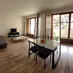 Au Calme, 200m Du Centre T2 Avec Balcon Et Parking * קסיס
